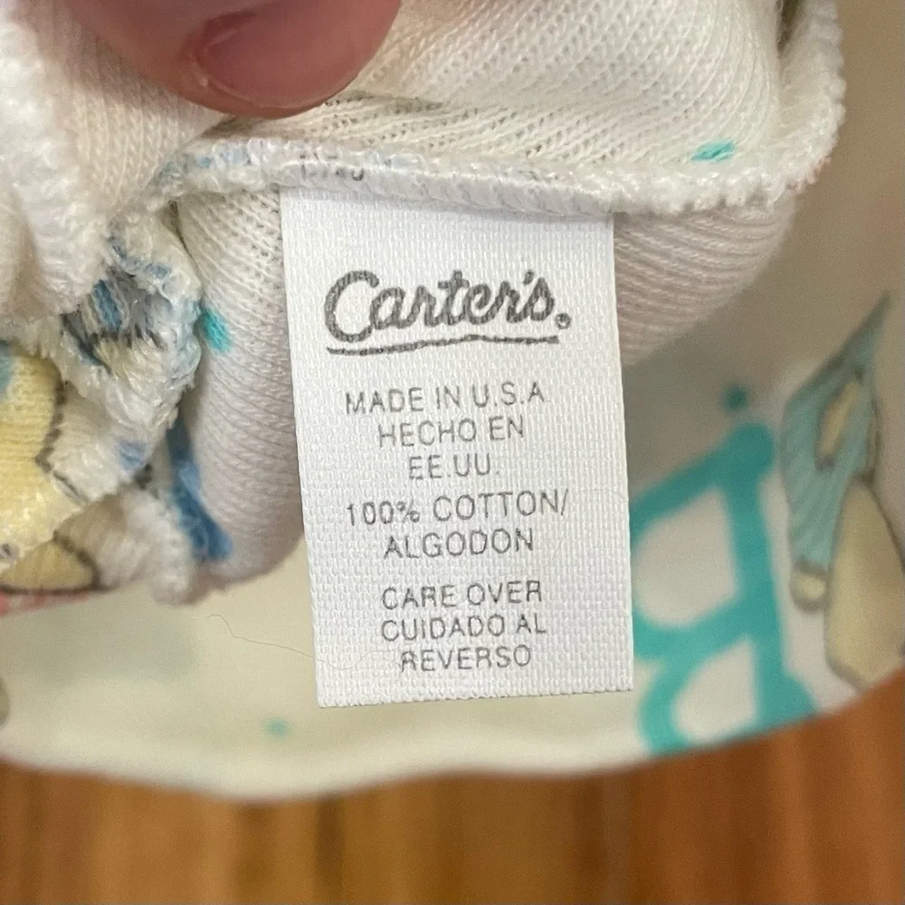 Vintage Carter’s Newborn Baby Beanie Cap Hat Unisex Bunnies 1995.